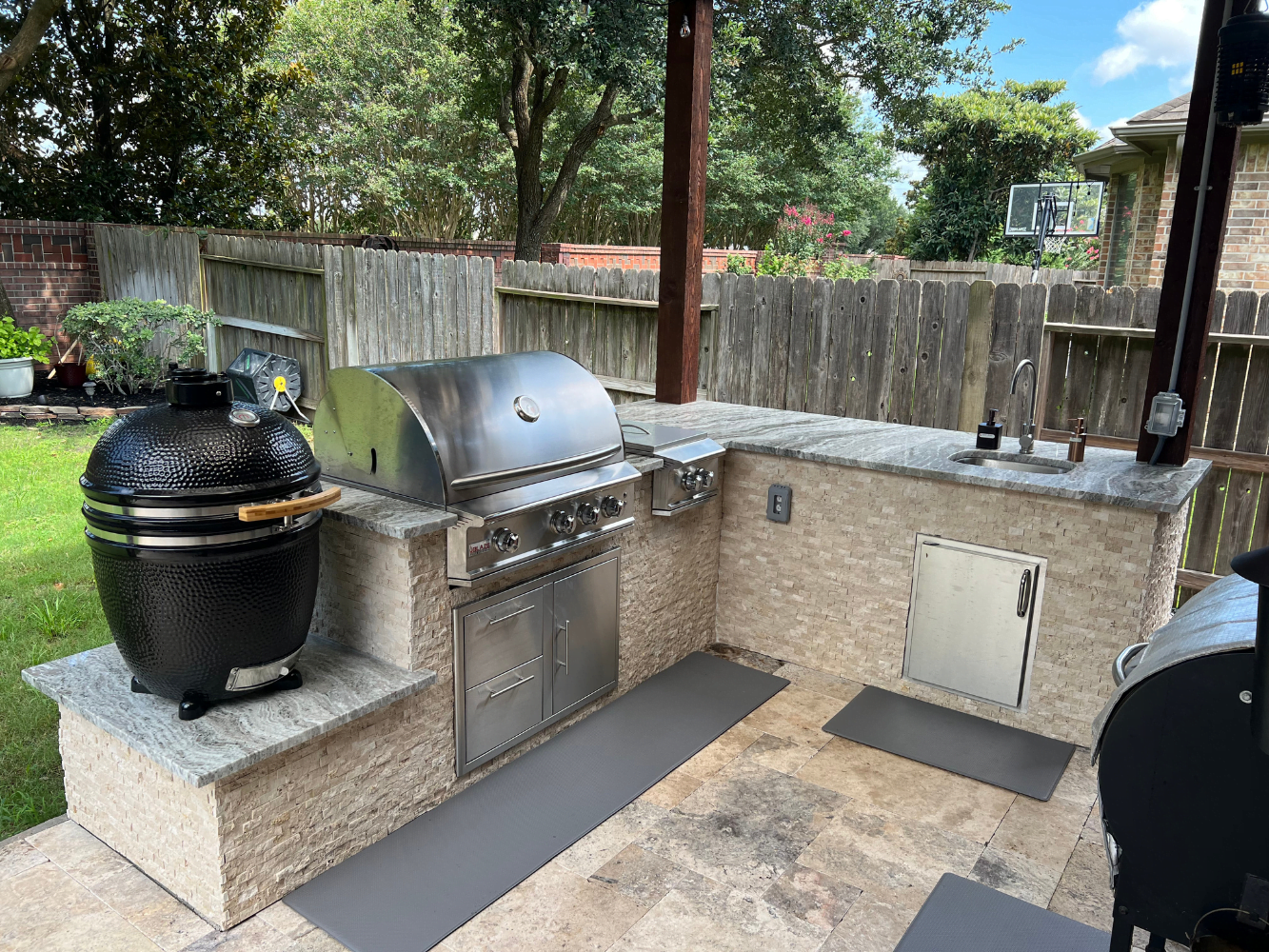 Outdoor Kitchens