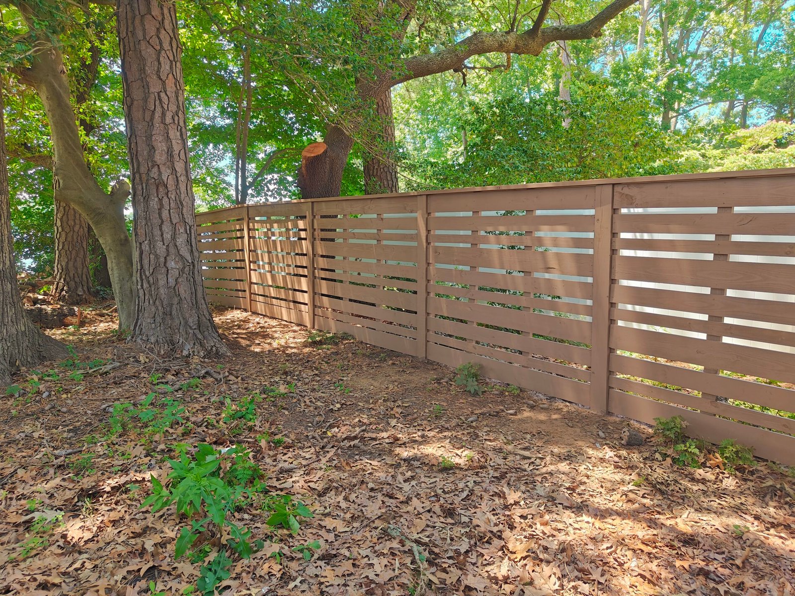 Custom Horizontal-Slat Fence @ Lake Shores